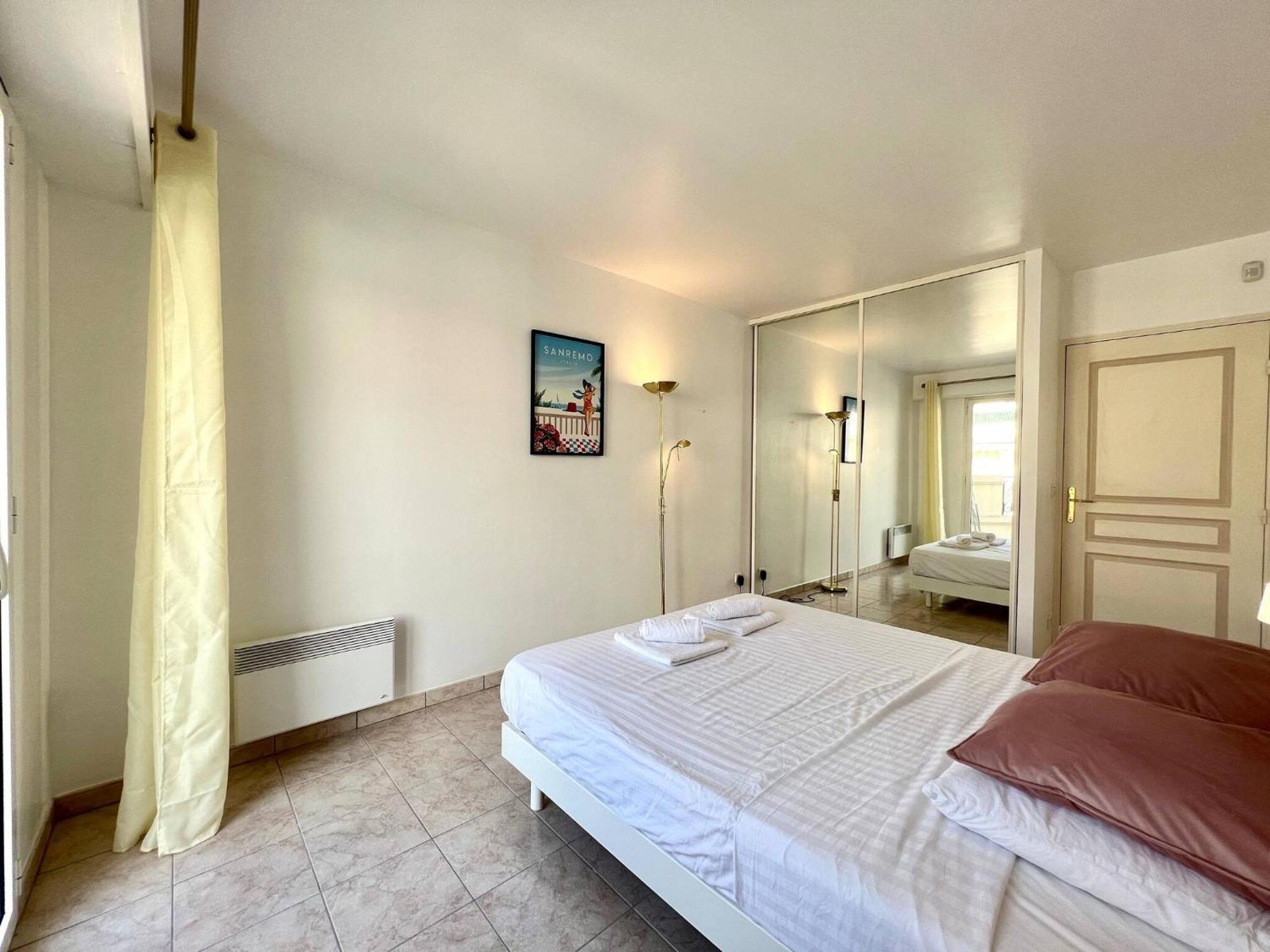 'Le Victoria Beach' Vue Mer Plein Centre, Spacieux Ментона Экстерьер фото